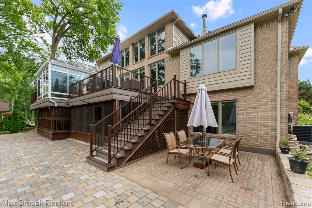 20403 Robinway Drive, Clinton Twp, MI 48036 — Photo 33