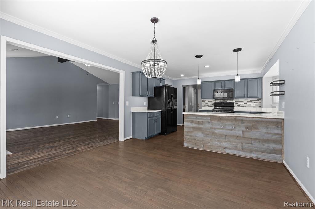 53114 Ridgewood Drive, Chesterfield, MI — Photo 13