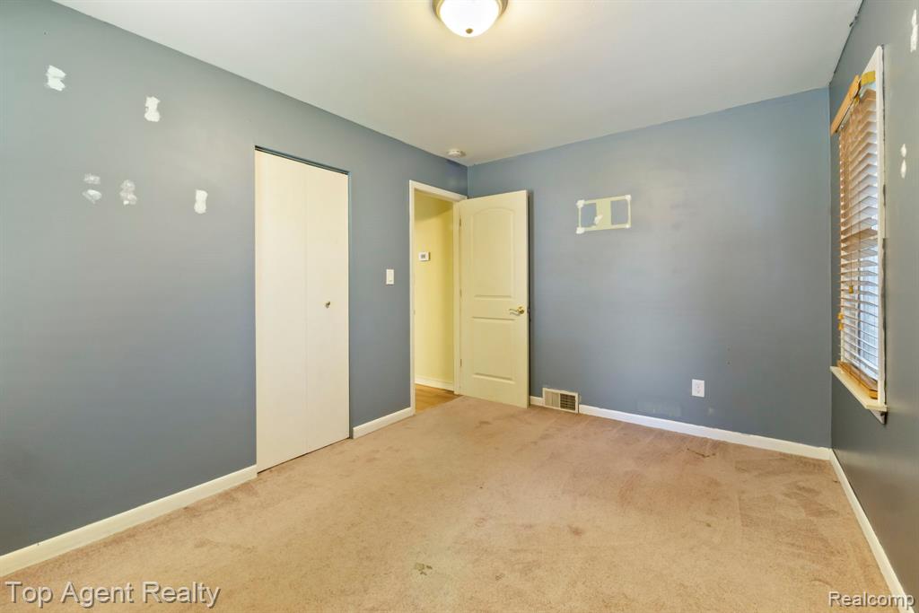 6318 Helen Street, Garden City, MI — Photo 17