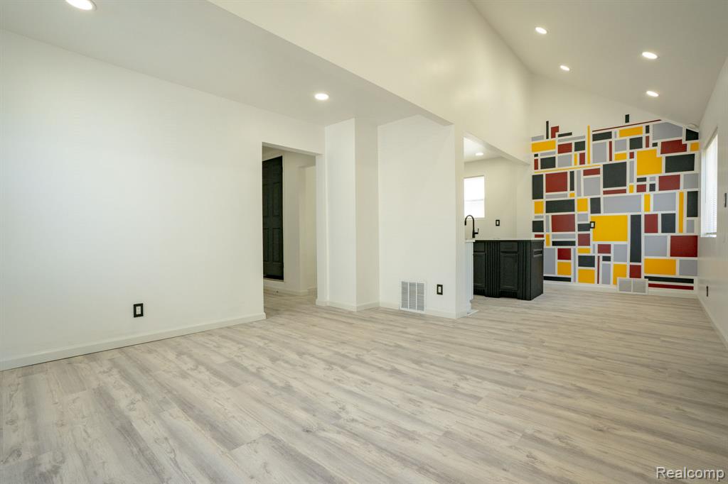 8068 Patton Street, Detroit, MI 48228 — Photo 5