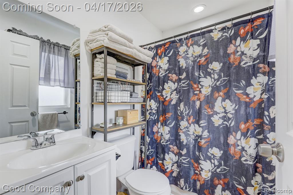 23067 Hazelwood Avenue, Hazel Park, MI 48030 — Photo 15