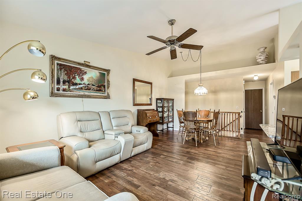 62071 YORKTOWN, 6, South Lyon, MI 48178 — Photo 11