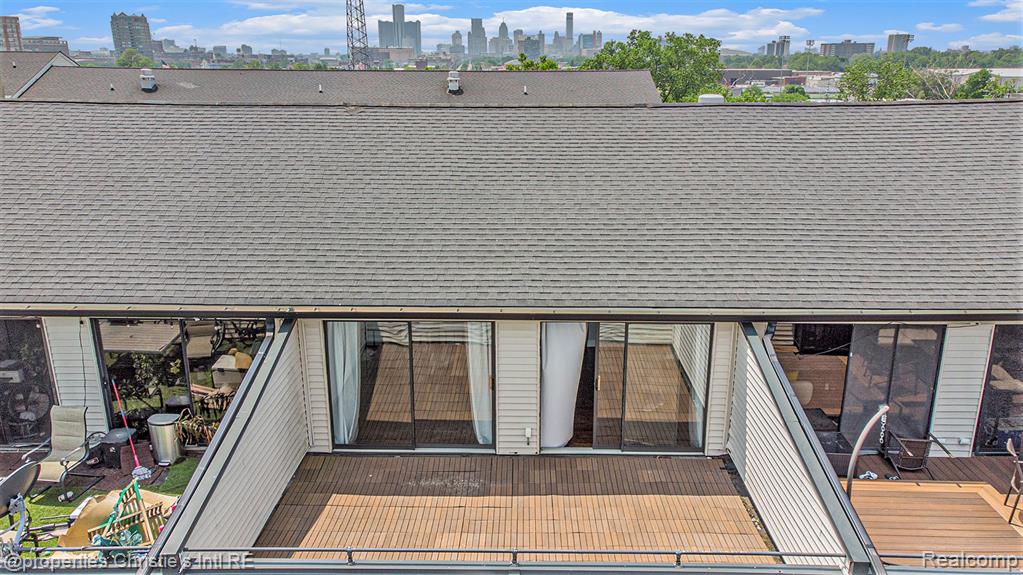6533 E Jefferson, 427, Detroit, MI 48207 — Photo 2