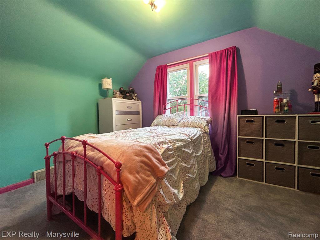 4198 LAPEER Road, Port Huron, MI 48060 — Photo 18