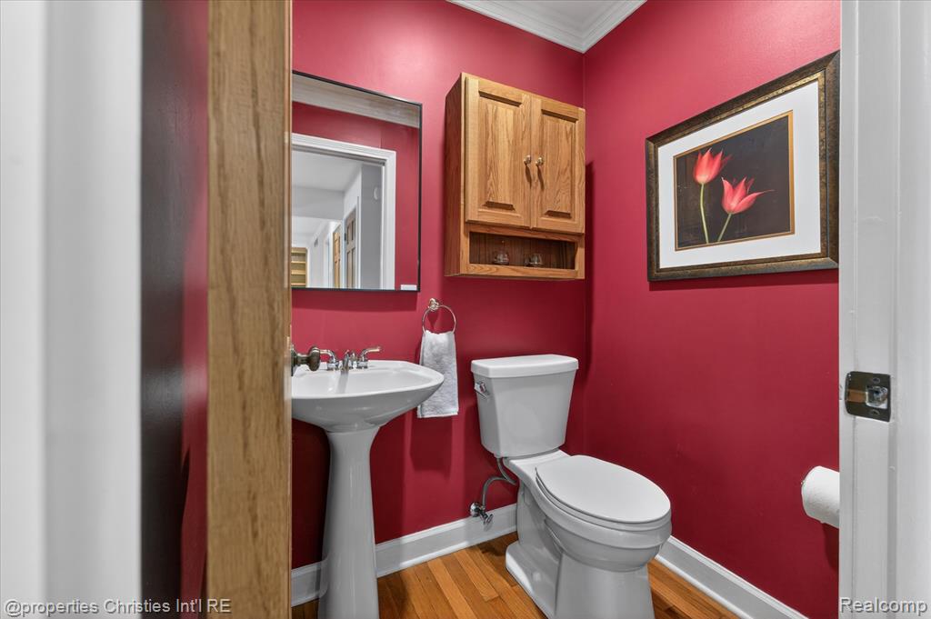 4352 Greenstown Drive, West Bloomfield, MI 48323 — Photo 25