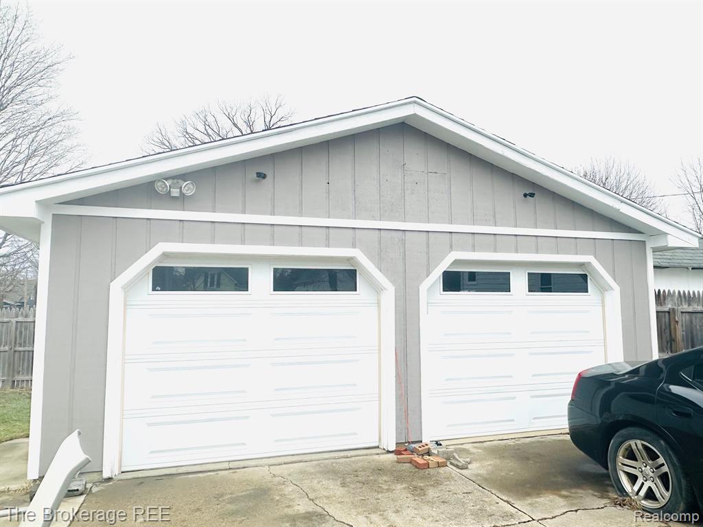 538 W STEWART Street, Owosso, MI 48867 — Photo 2