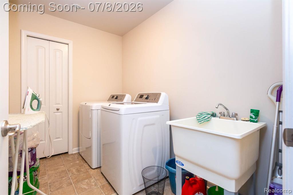 51103 Upland View Street, Canton, MI 48188 — Photo 36