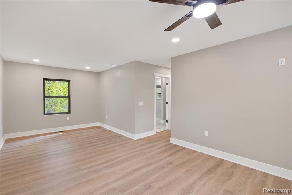 7598 Lake Park Avenue, Ira, MI — Photo 50