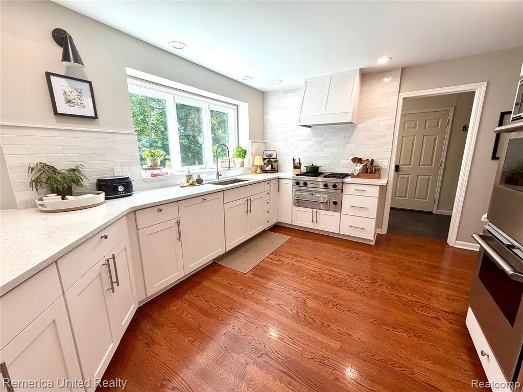 49022 Plum Tree Court, Plymouth, MI 48170 — Photo 14