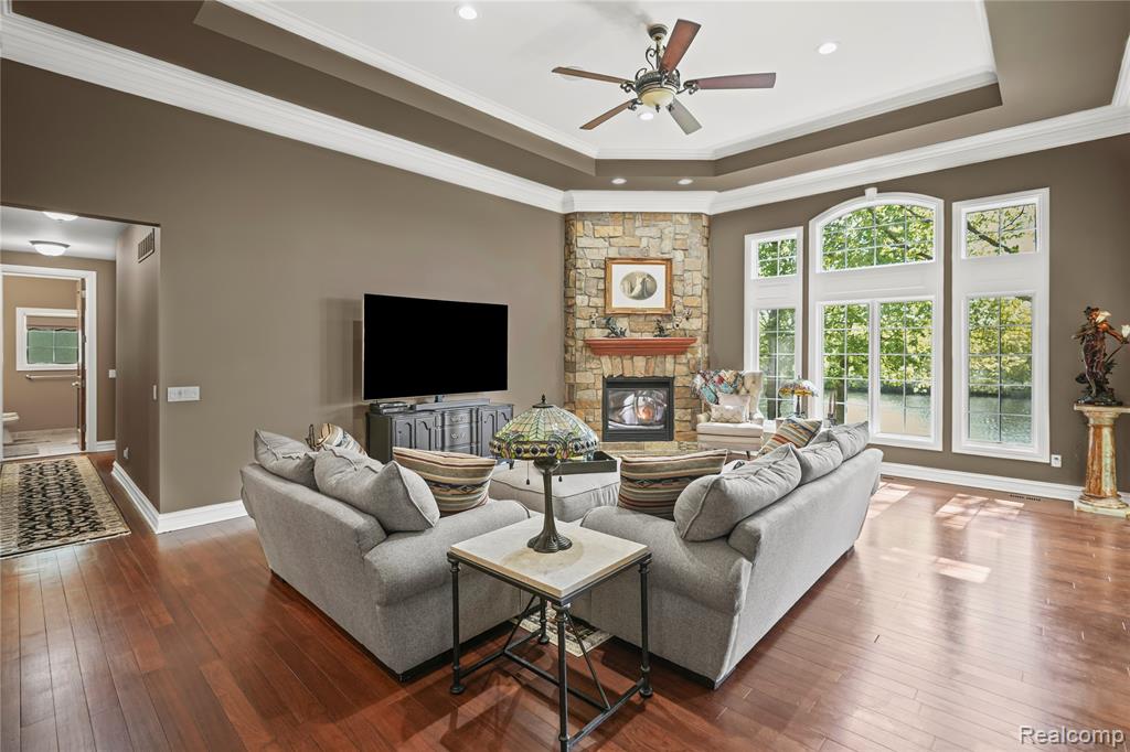 3074 POND Road, Leonard, MI 48367 — Photo 4