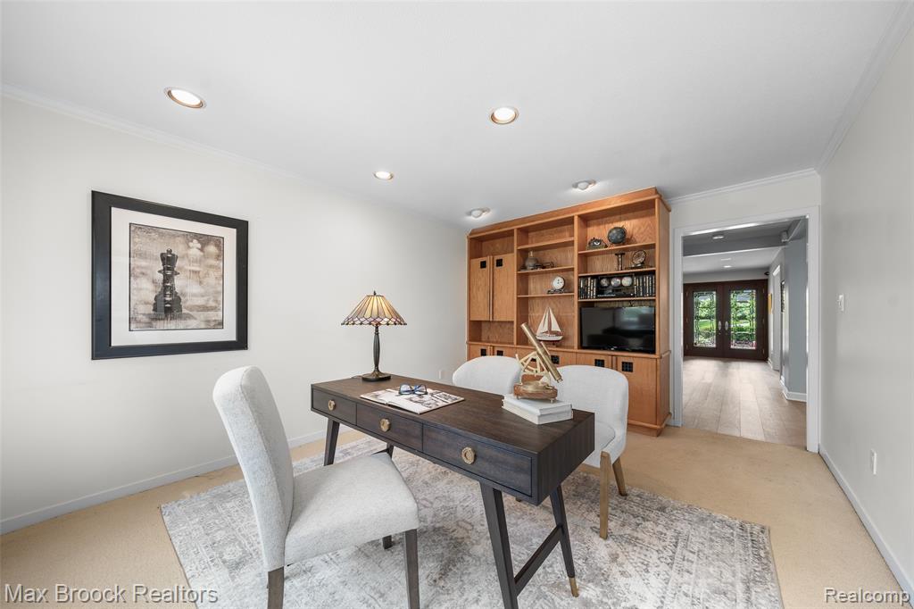 4695 Maura Lane, West Bloomfield, MI 48323 — Photo 25