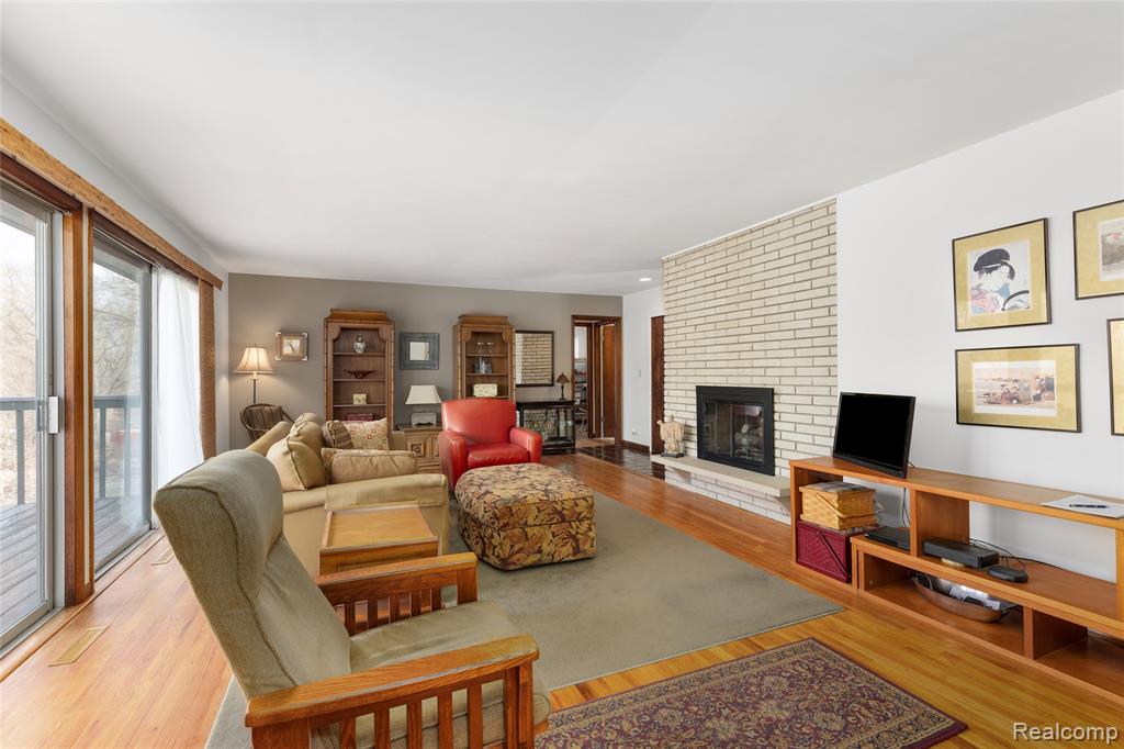 9801 Gibbs Road, Clarkston, MI 48348 — Photo 5