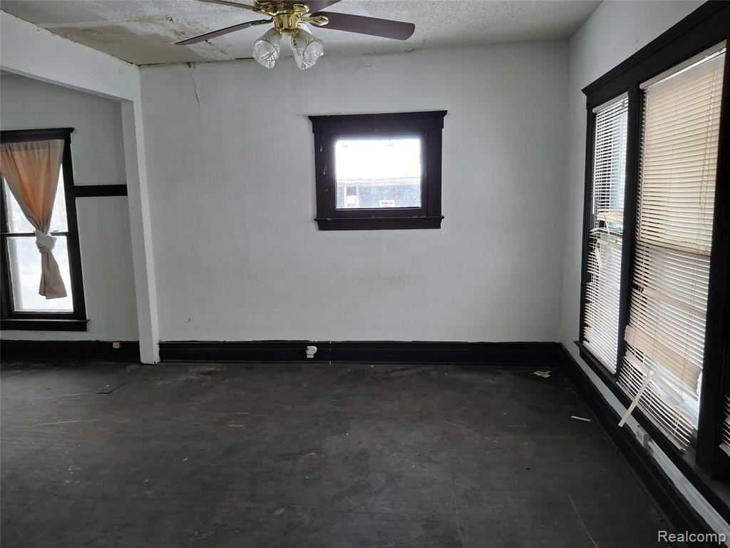 253 Grove Street, Highland Park, MI 48203 — Photo 15