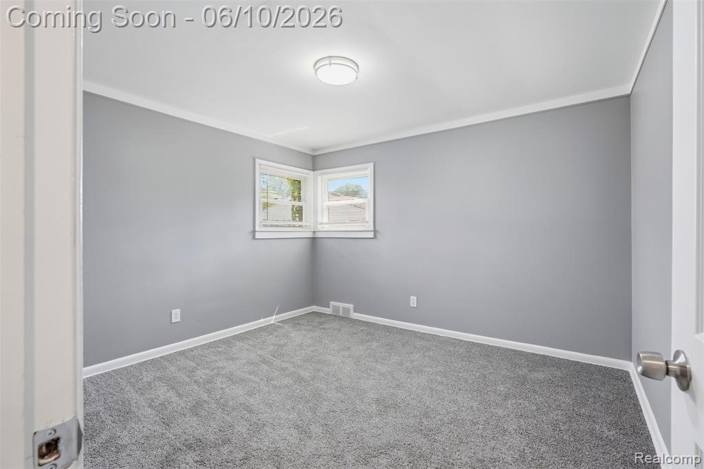 8245 Roosevelt Street, Taylor, MI 48180 — Photo 18