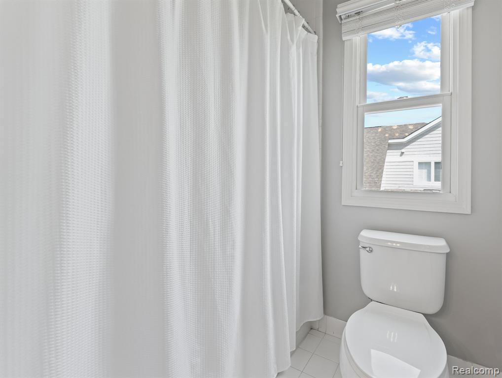 6060 Balmoral Way, Commerce Twp, MI 48382 — Photo 25