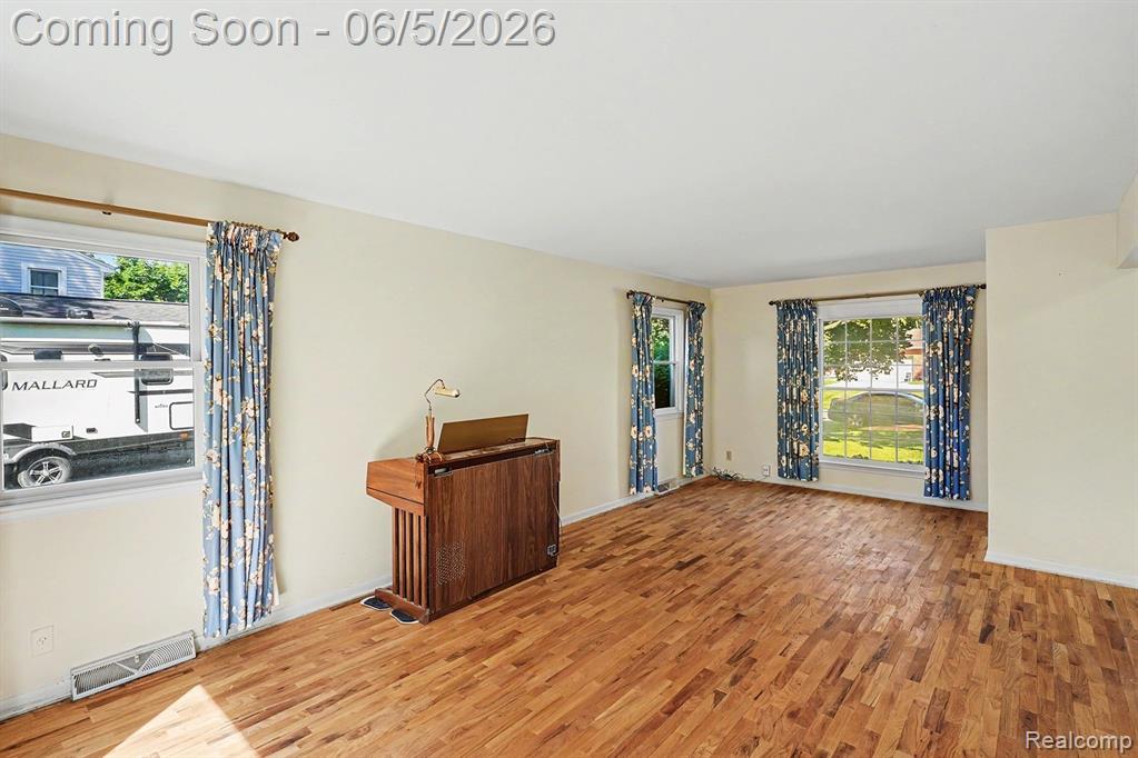 522 Old Bridge Road, Grand Blanc, MI 48439 — Photo 5