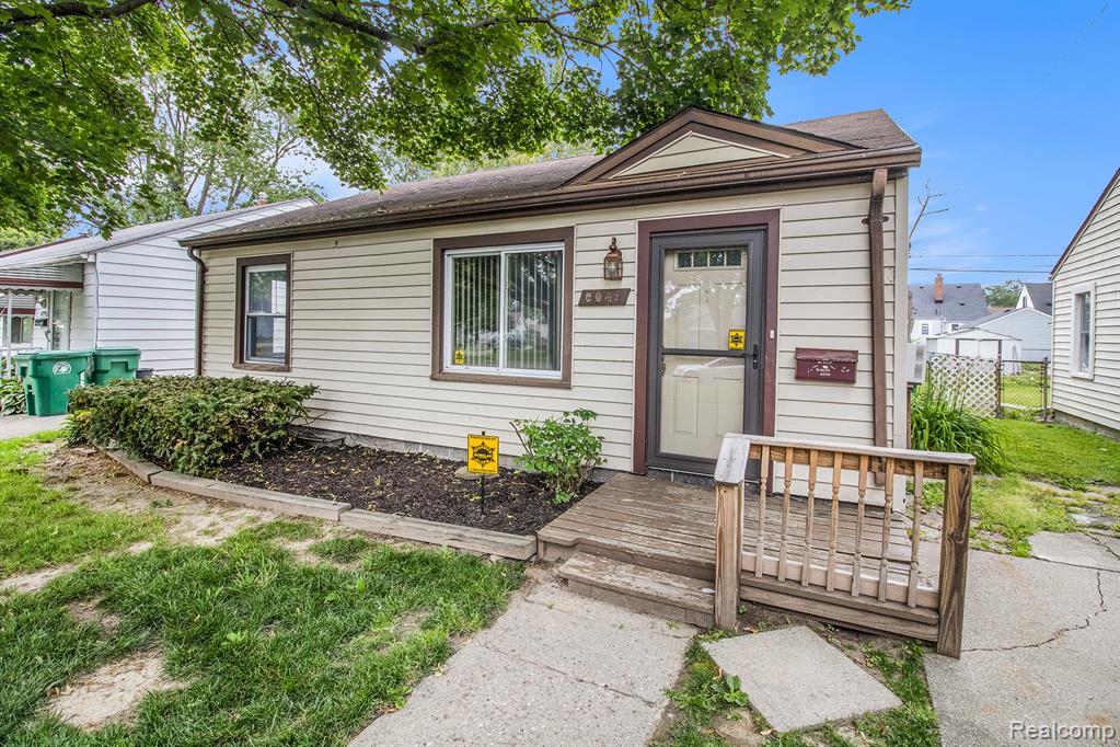 6042 Harrison Street, Garden City, MI — Photo 3