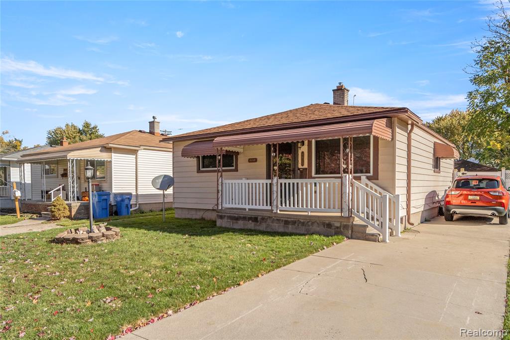 4915 Raymond Avenue, Dearborn Heights, MI 48125 — Photo 3