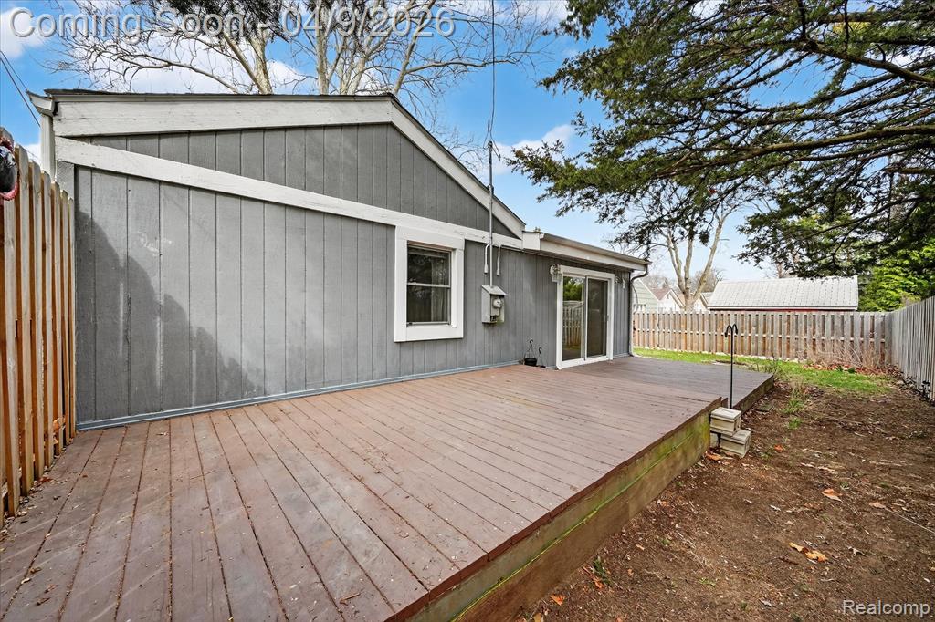 29100 Tawas Street, Madison Heights, MI 48071 — Photo 30