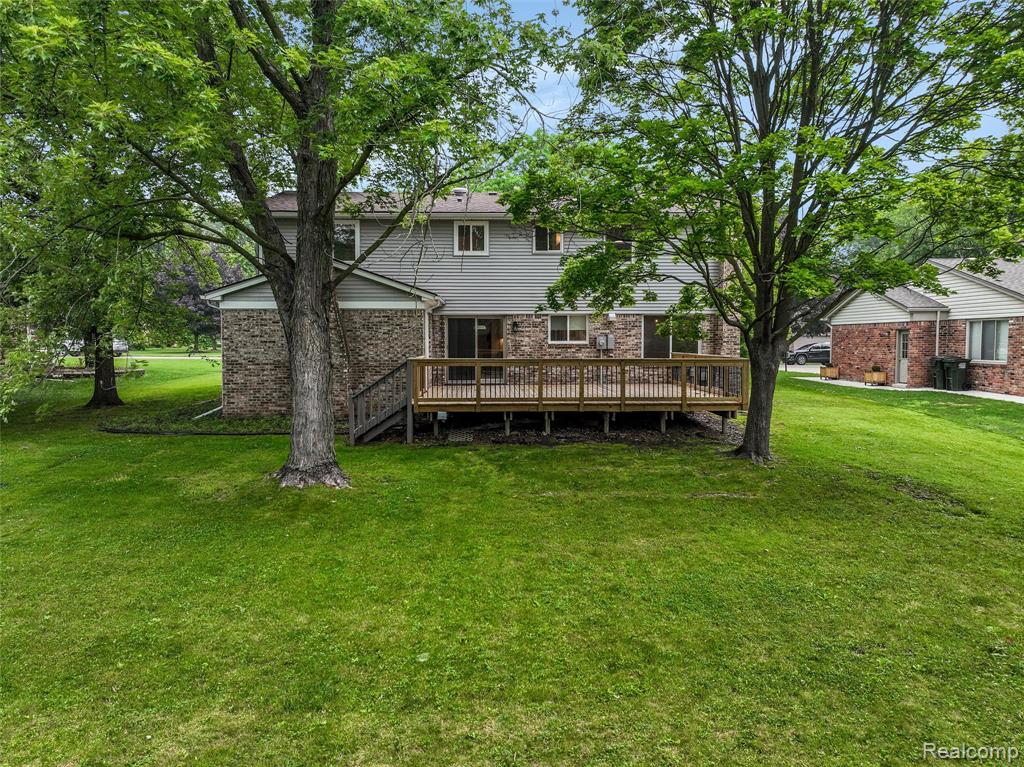 684 Abbey Court, Rochester Hills, MI 48307 — Photo 33
