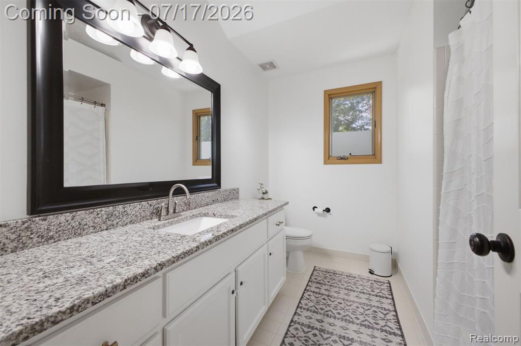 49324 Stratford Drive, New Baltimore, MI 48047 — Photo 52