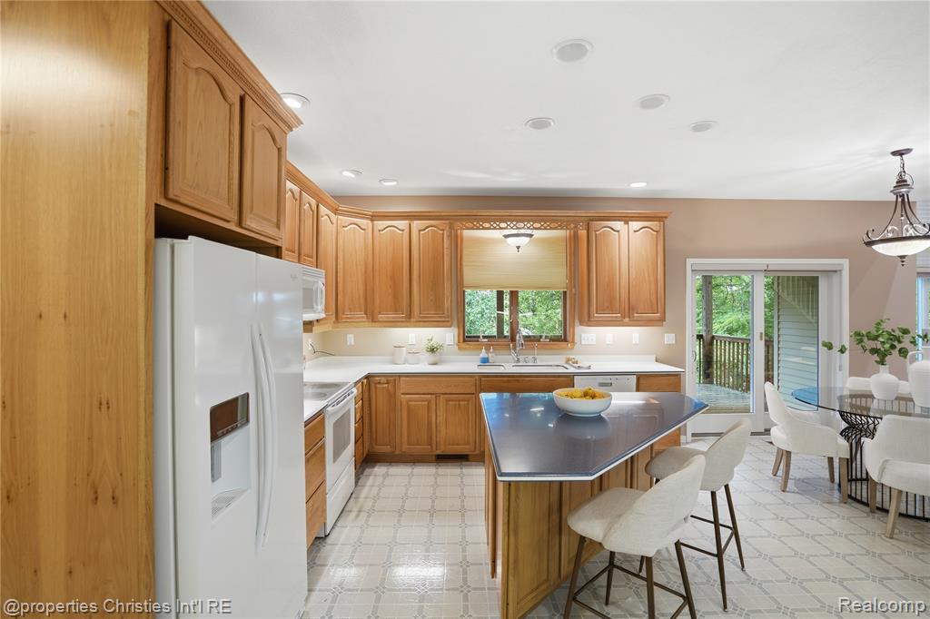 4462 Lily Drive, Howell, MI 48843 — Photo 16