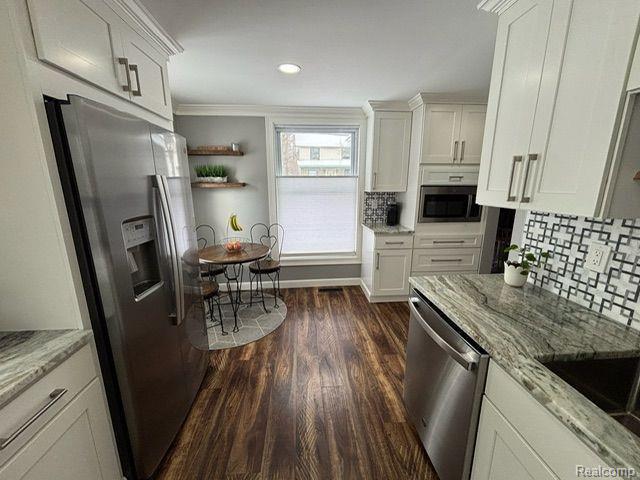 412 E ELLEN Street, Fenton, MI 48430 — Photo 14