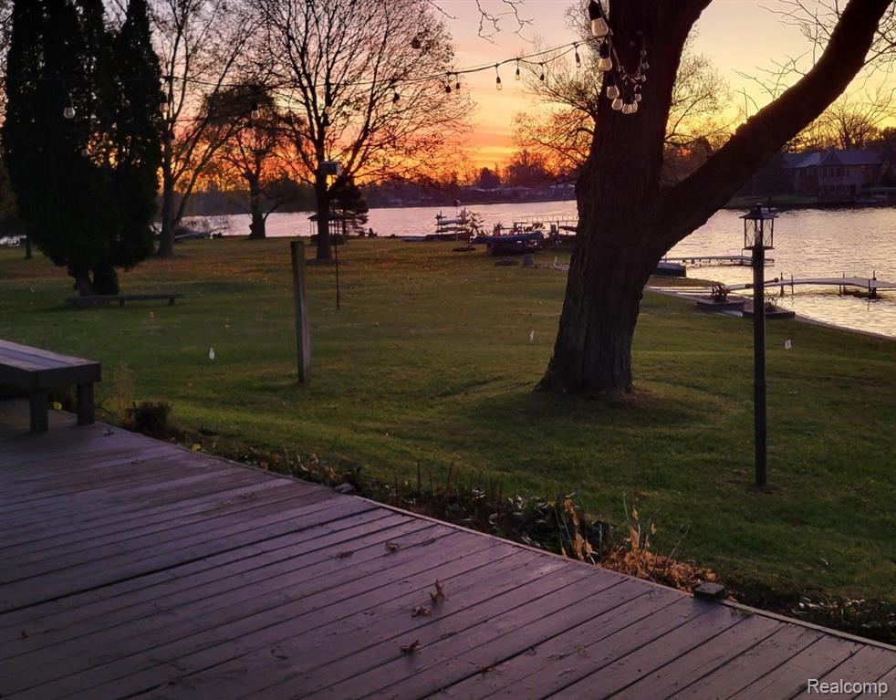 7008 BISCAYNE Avenue, White Lake, MI 48383 — Photo 8