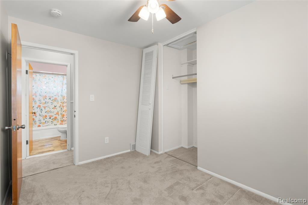 7043 N Wildwood Street, Westland, MI — Photo 17