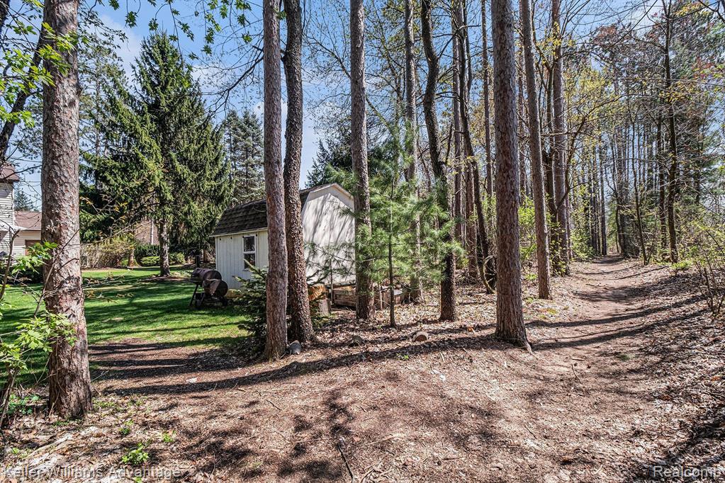 4176 EMERALD PINES Drive, Commerce Twp, MI 48390 — Photo 25