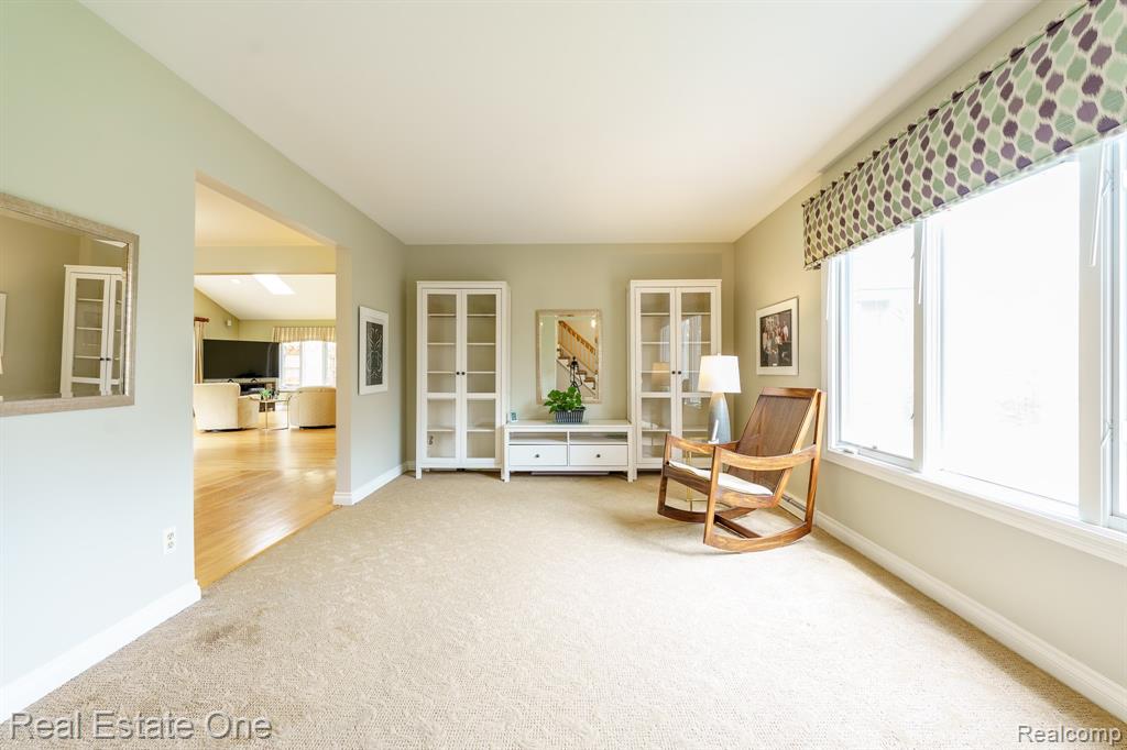9243 Sherwood Drive, Davisburg, MI 48350 — Photo 4