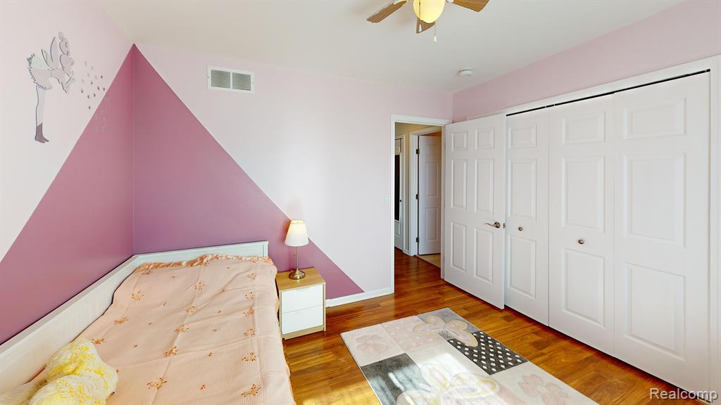7724 PIONEER Drive, Ypsilanti, MI 48197 — Photo 33