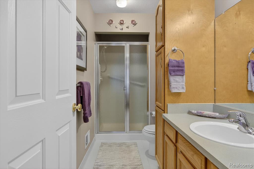6456 Pembrook Drive, Westland, MI — Photo 22