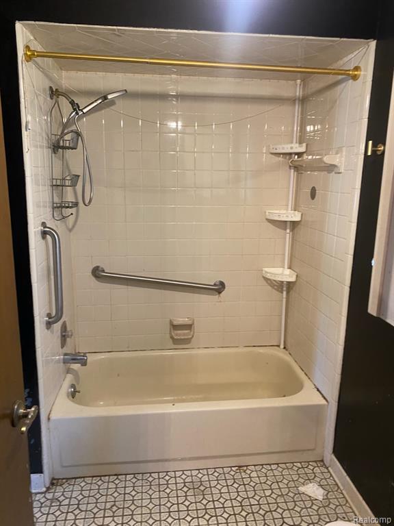 39910 Donahue Drive, Clinton Twp, MI 48038 — Photo 16