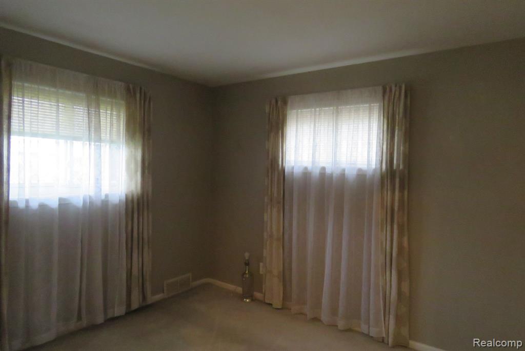 7431 HARTEL Street, Westland, MI — Photo 13