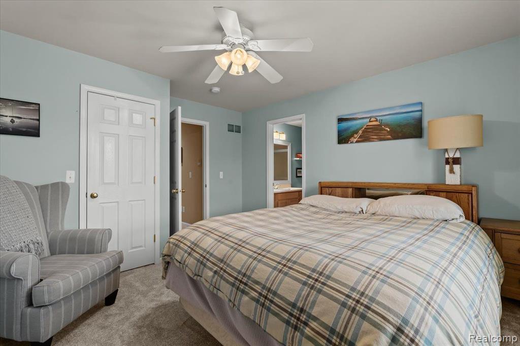 17020 CARRIAGE Way, Northville, MI 48168 — Photo 33