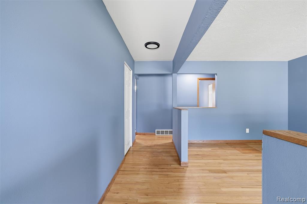 3418 Winterfield Drive, Warren, MI 48092 — Photo 9