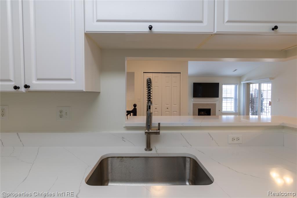 3645 Oakmonte Boulevard, Rochester, MI 48306 — Photo 15