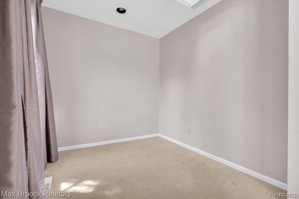 11633 Lorenz Way, Plymouth, MI 48170 — Photo 27