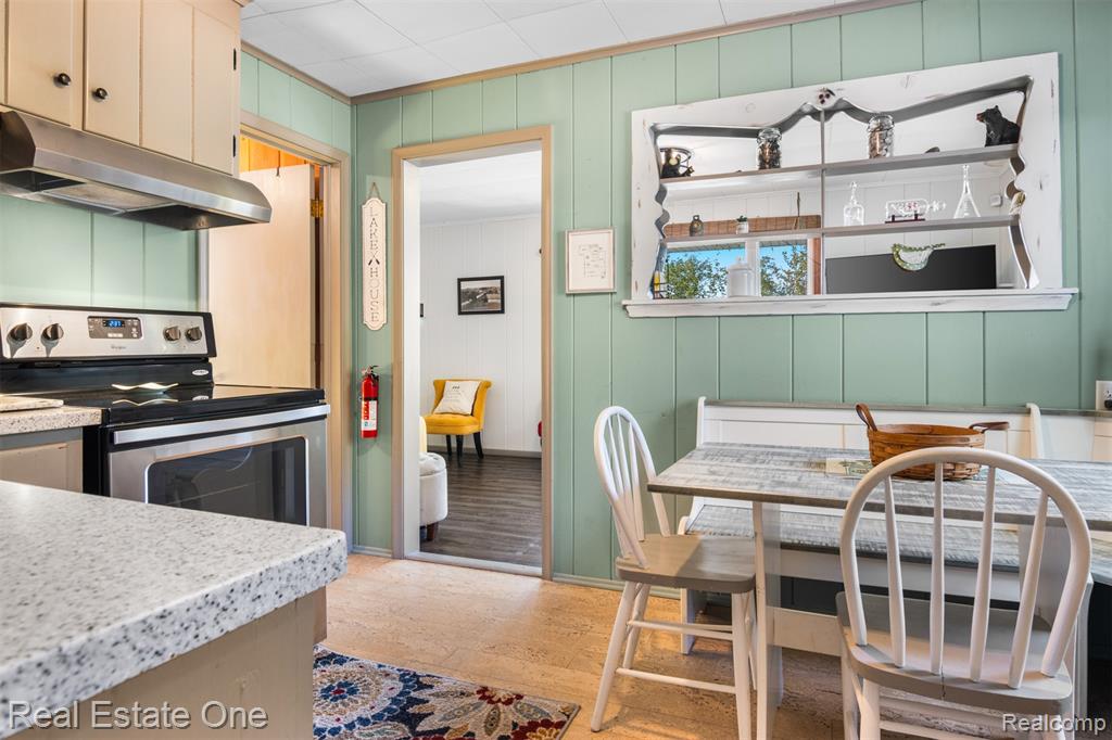 457 Lake Street, Frankfort, MI 49635 — Photo 9