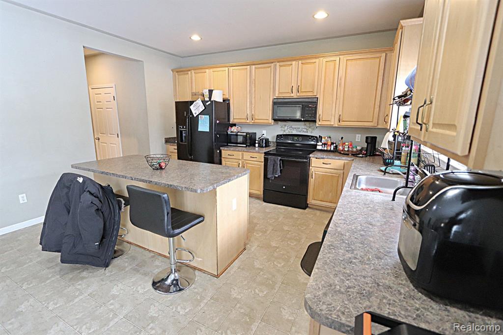 13218 MANTAUK, Belleville, MI 48111 — Photo 22