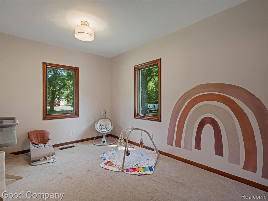 210 SCHRUM Drive, Whitmore Lake, MI 48189 — Photo 15