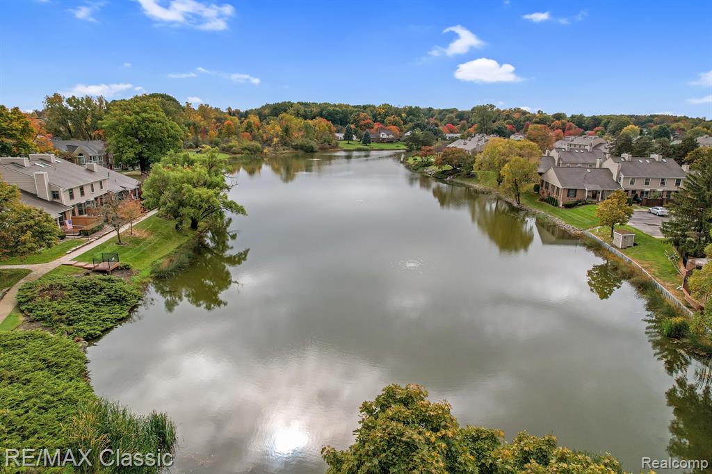 40041 CROSSWINDS, Novi, MI — Photo 41