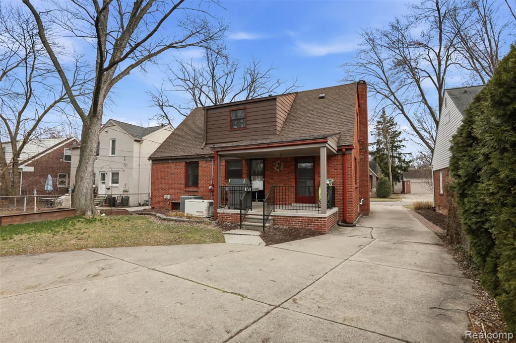 10814 Elgin Avenue, Huntington Woods, MI — Photo 27
