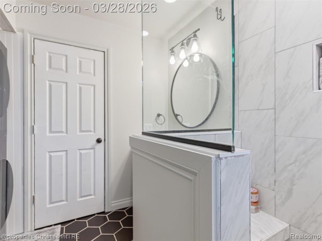 4050 Five Lakes Road, North Branch, MI 48461 — Photo 23