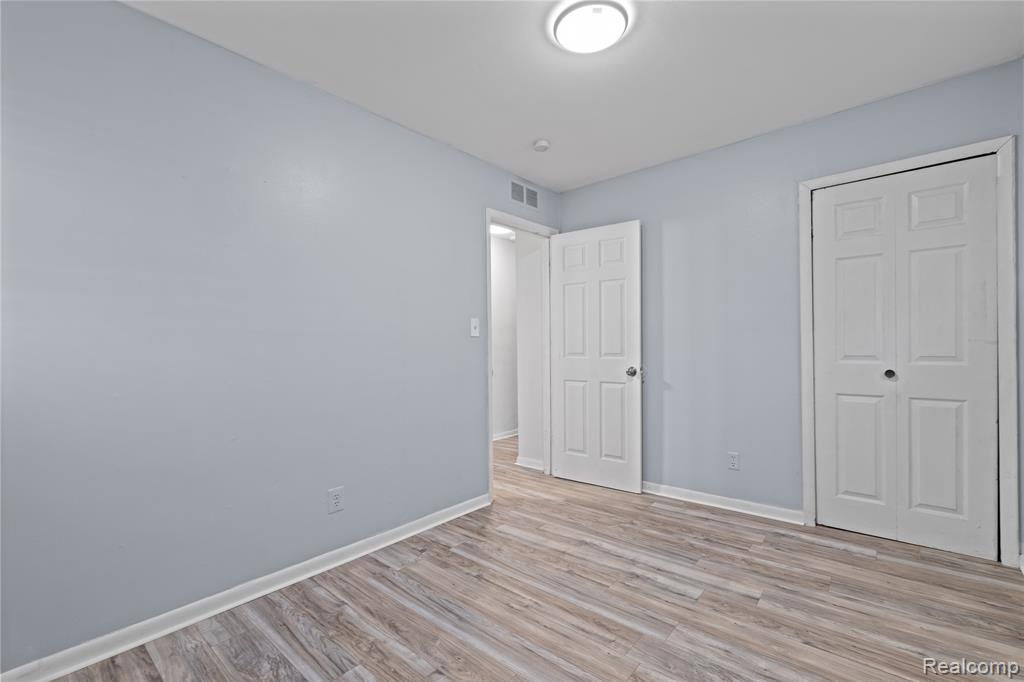 5627 Gertrude Street, Dearborn Heights, MI 48125 — Photo 14