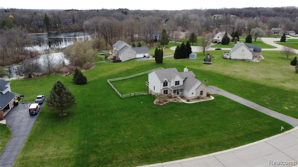 111 Oak Bark Drive, Howell, MI 48843 — Photo 5
