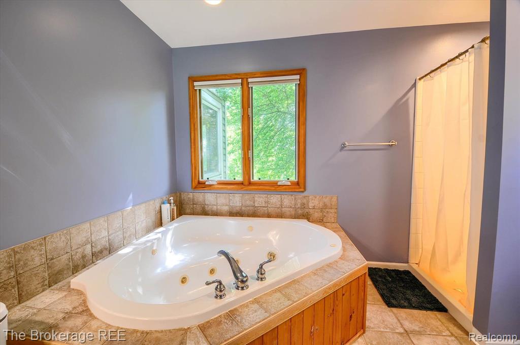 8535 Ridge Road, Goodrich Vlg, MI — Photo 20