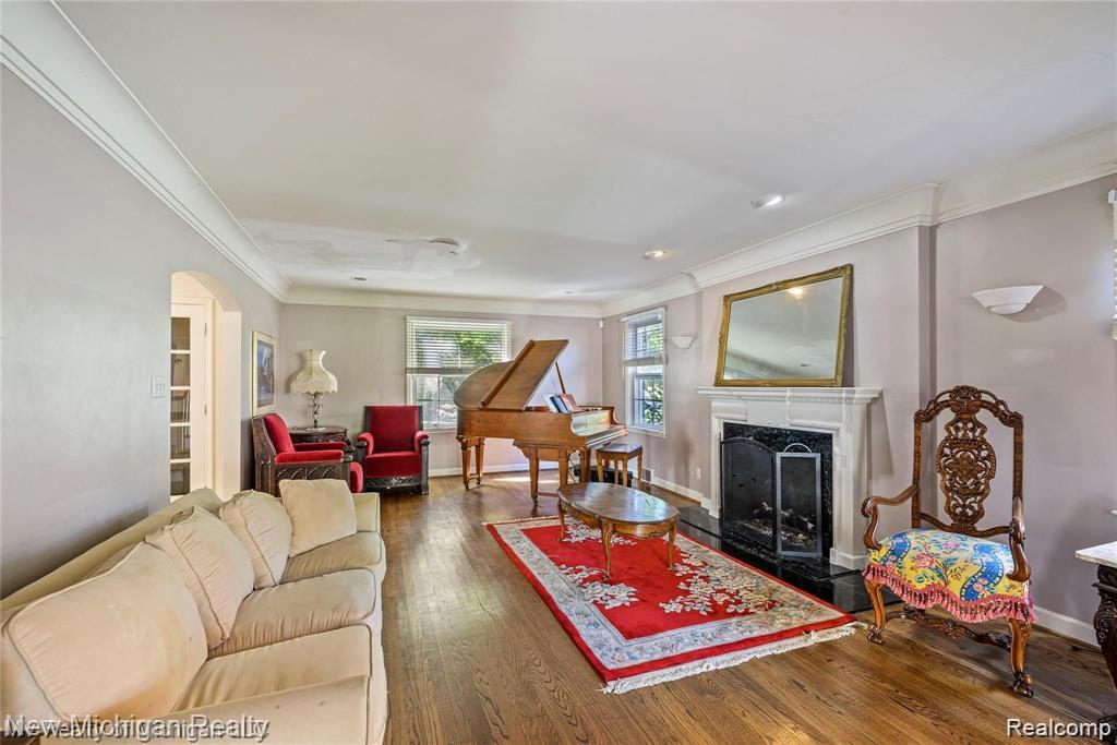 1206 Balfour Street, Grosse Pointe Park, MI, 48230