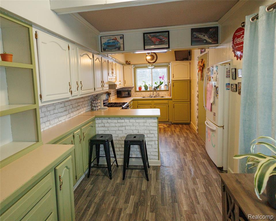3246 Comer Drive, Flint, MI 48506 — Photo 3